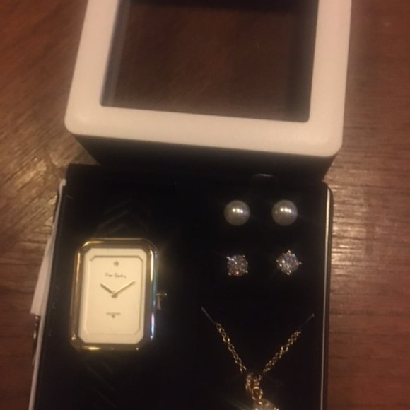 Pierre Cardin women's watch set - Picture 2 of 5